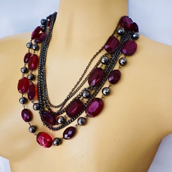 Layered Necklace Wine Red Faceted Beads Gunmetal Tone Multi Strand PRETTY 4047 - Picture 3 of 9